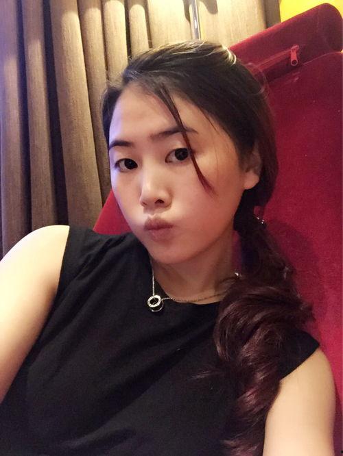 张曼如个人资料,才华横溢的演艺新星，多面发展的全能艺人